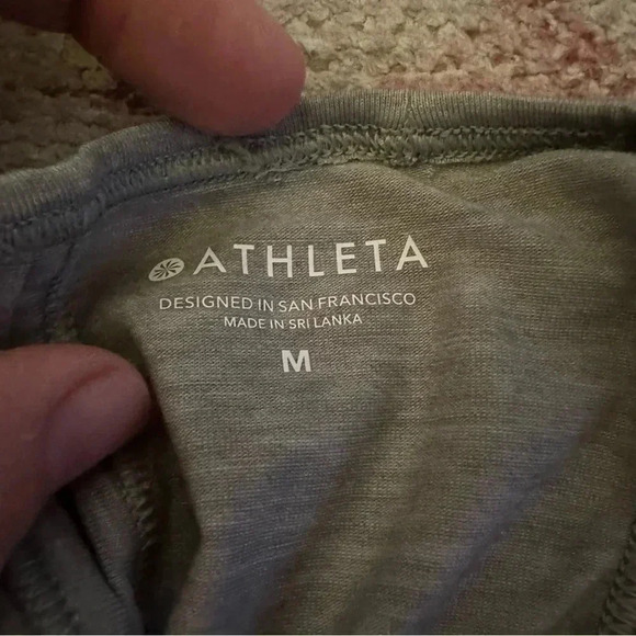 Athleta Essence Tie Back Racerback Tank Top Size M Exercise Athletic Yoga - Picture 8 of 16